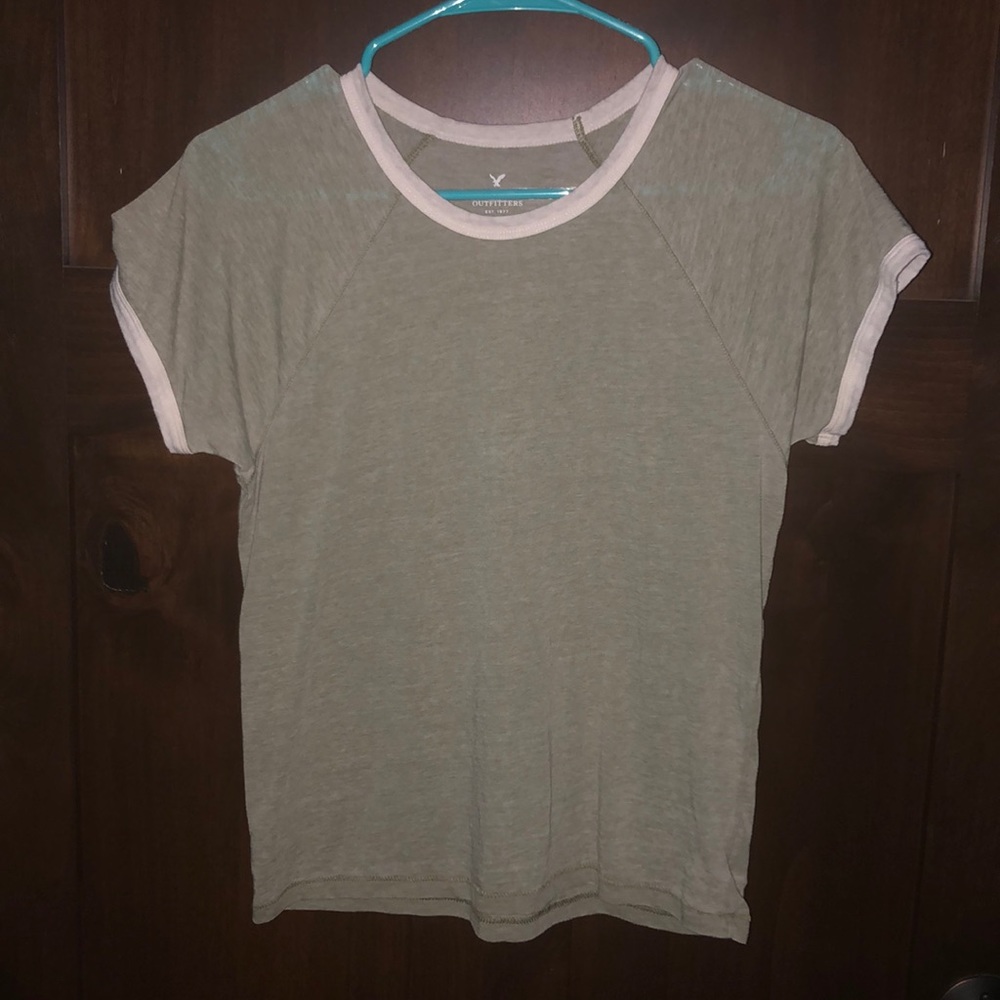 Green t